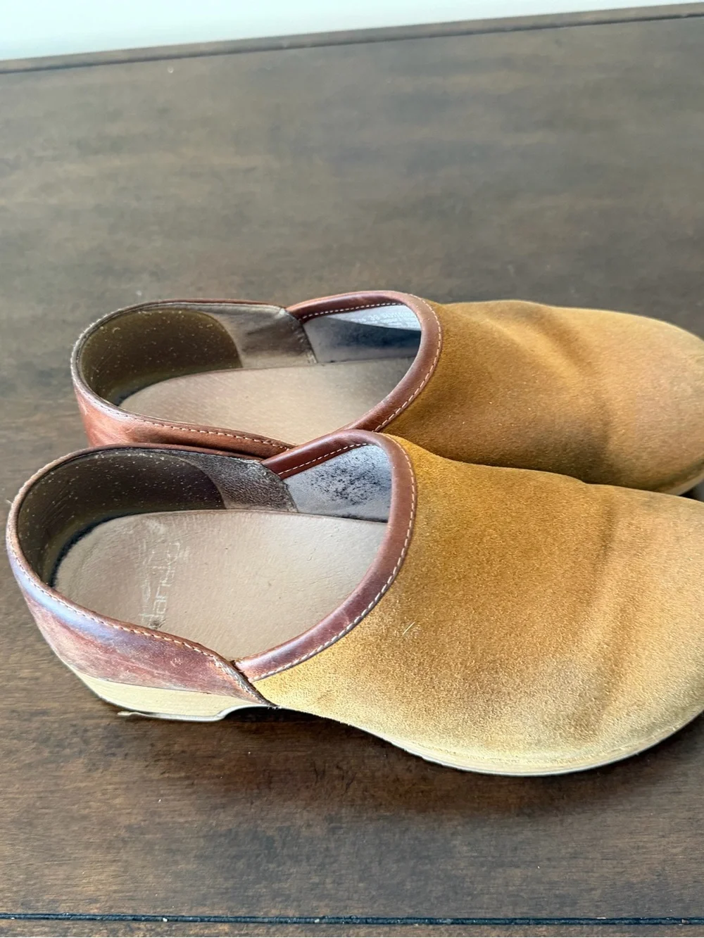 Women’s Suede Slip-On Clogs in Brown